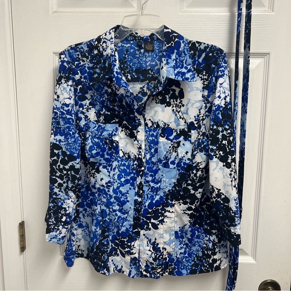 Nue Options Blue and Black Button Down Shirt